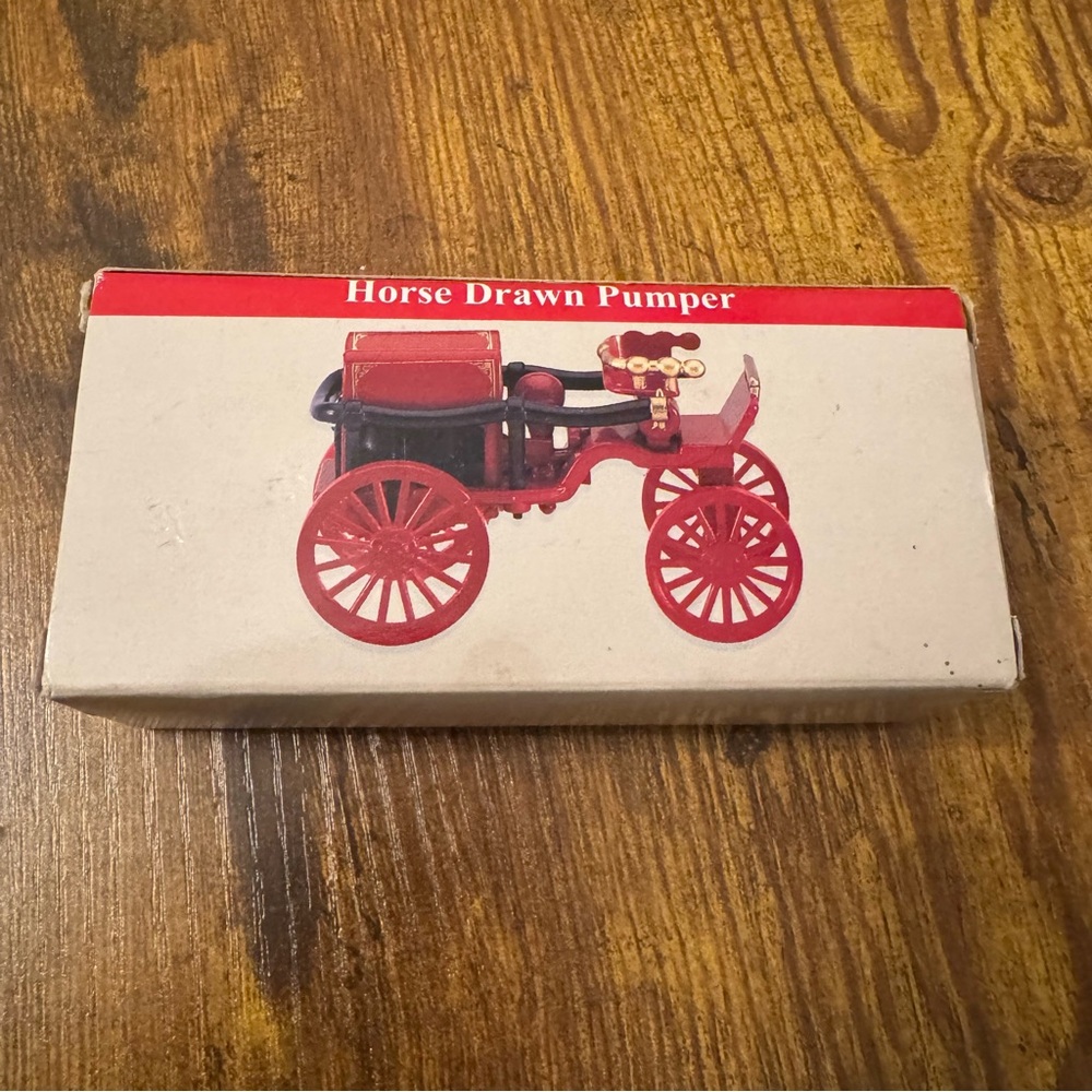 2000 Reader’s Digest Horse Drawn Pumper Fire Engine Miniature NIB